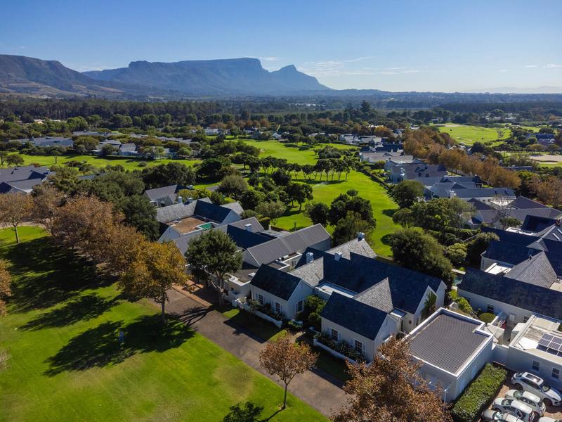 4 Bedroom Property for Sale in Steenberg Estate Western Cape